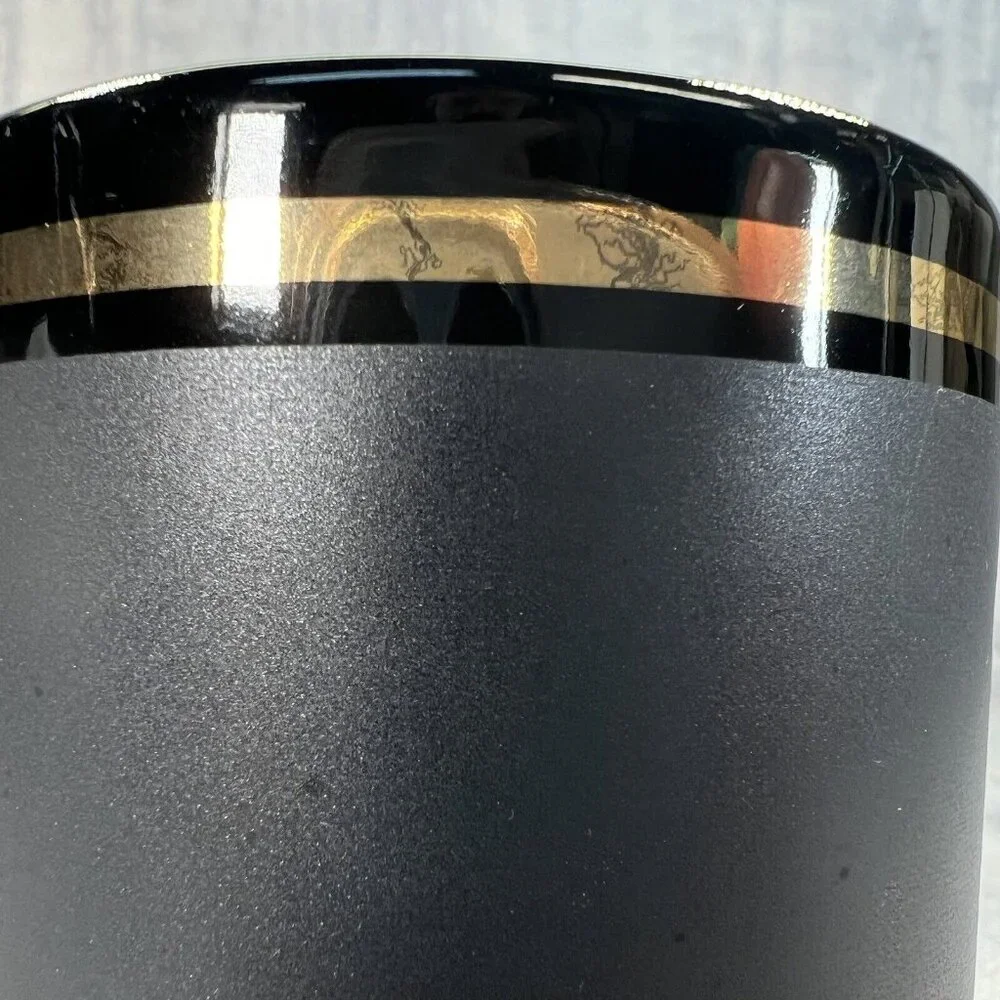*RARE* Sea World Black and Gold Orcas Coffee Cup Mug Whale Tea - Picture 3 of 10